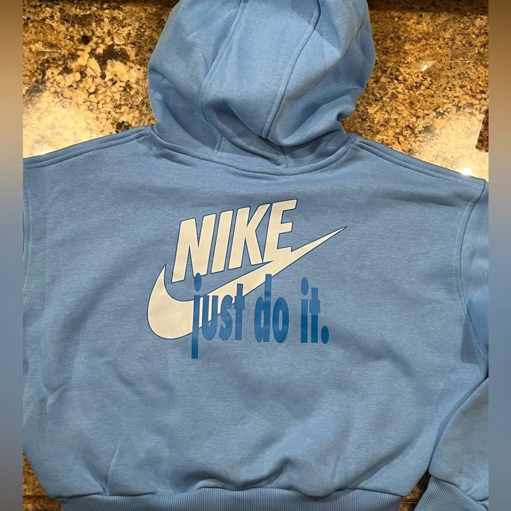 NWT Nike Sportswear Gurls Club Fleece Cropped Hoodie